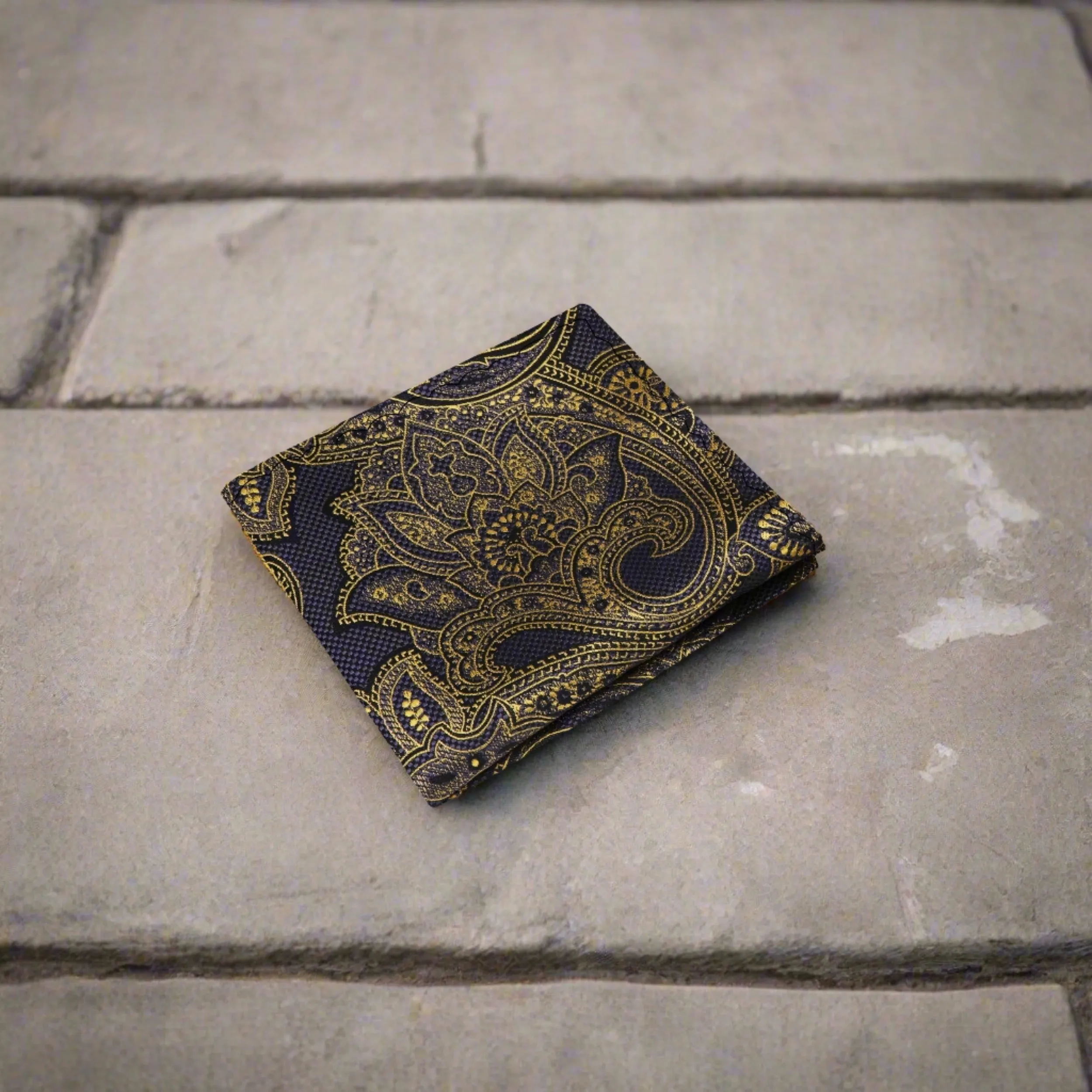 Apex Paisley Pocket Square