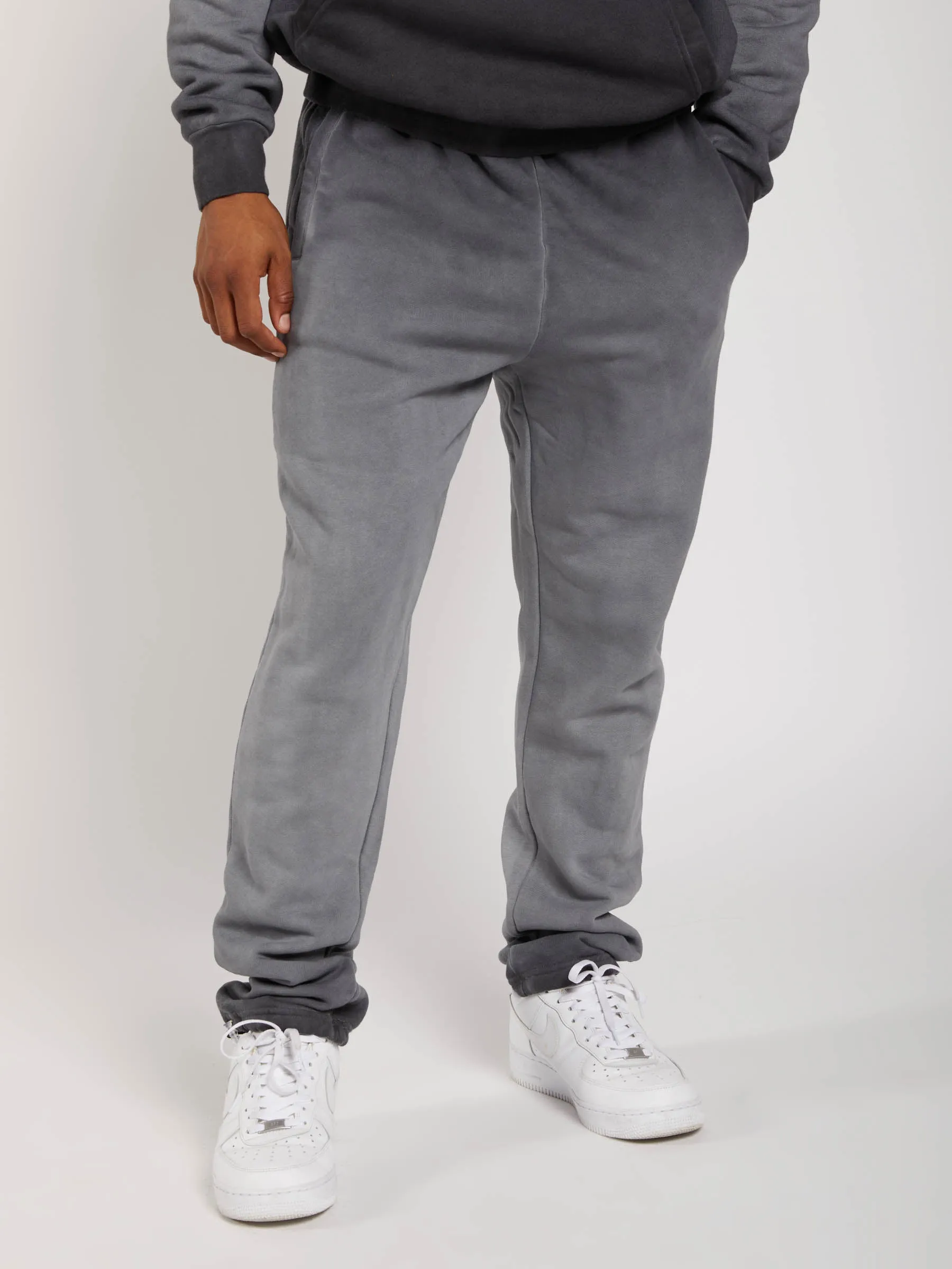 Bleach Spray Jogger - Black
