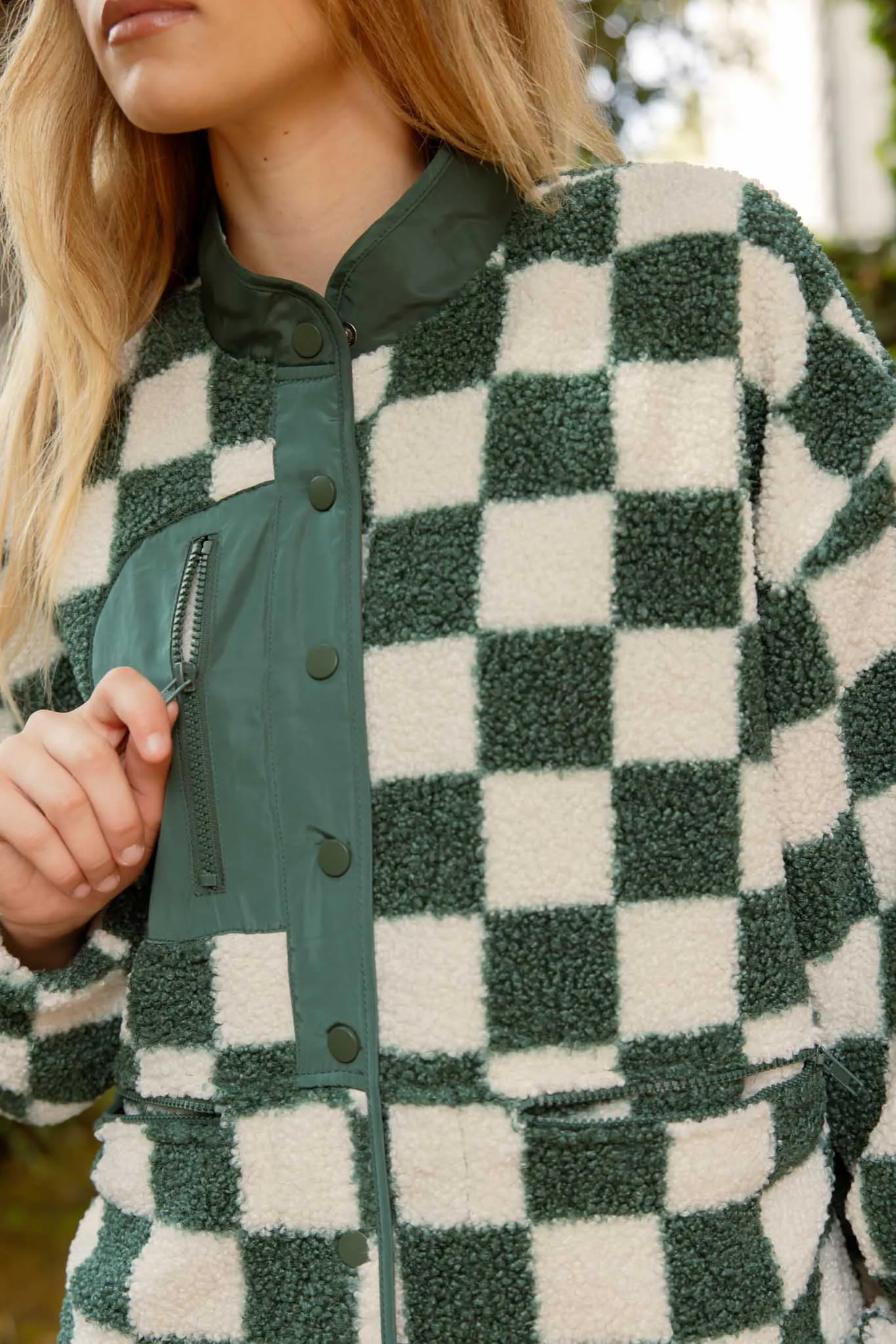 CHECKERED SNAP BUTTON FLEECE JACKET