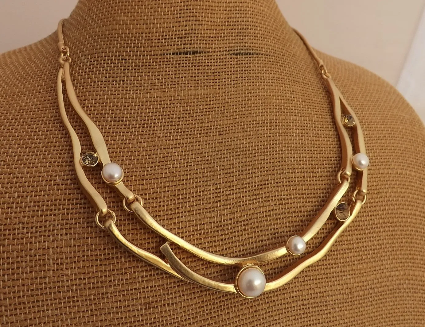 Freshwater Pearl & Frosted Gold Tone Collar Necklace
