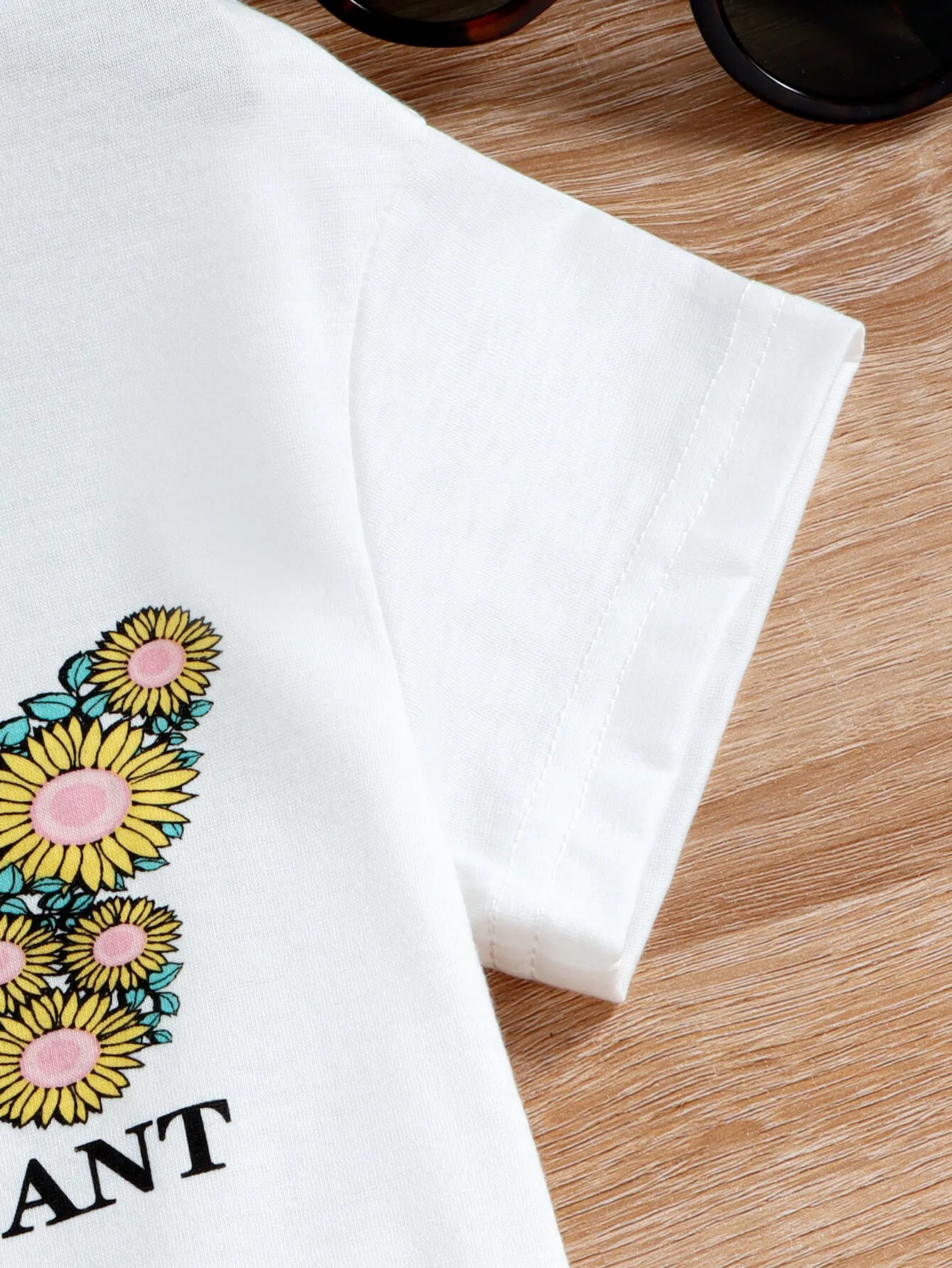 Girls Butterfly Graphic T-Shirt and Joggers Set