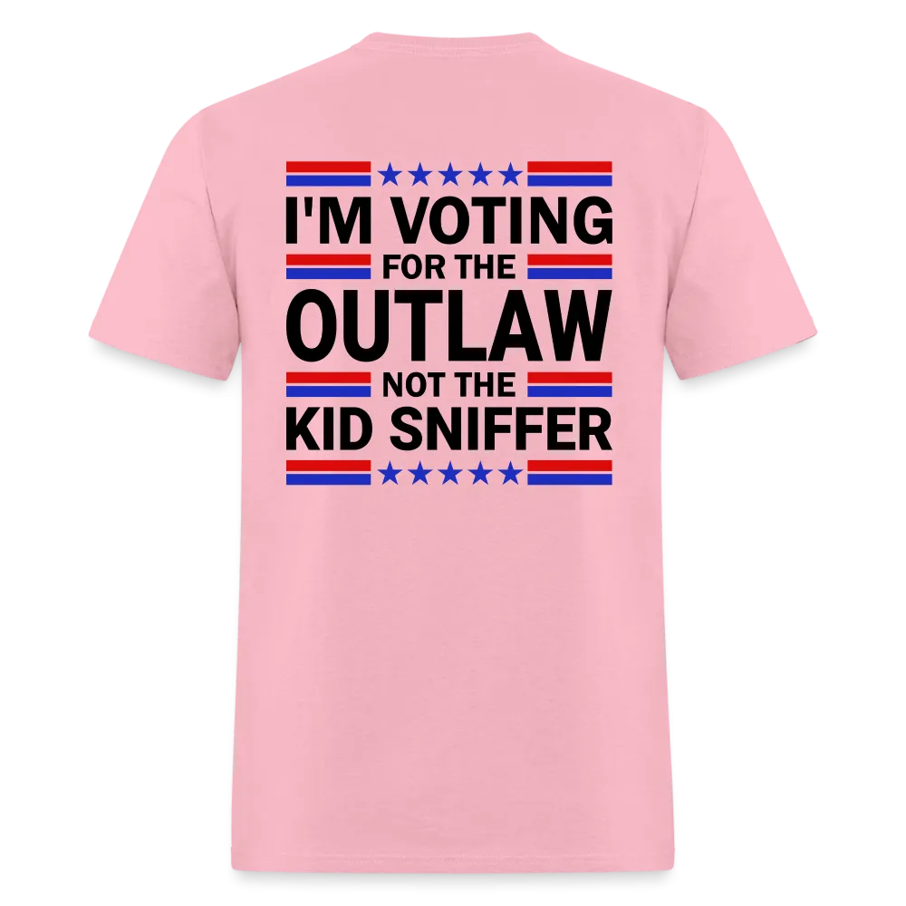 I'm Voting for the OutLaw not the Kid Sniffer (Trump) T-Shirt