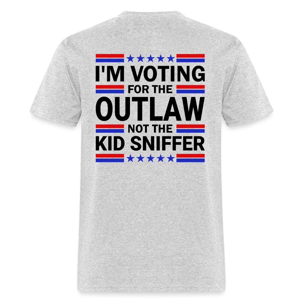 I'm Voting for the OutLaw not the Kid Sniffer (Trump) T-Shirt