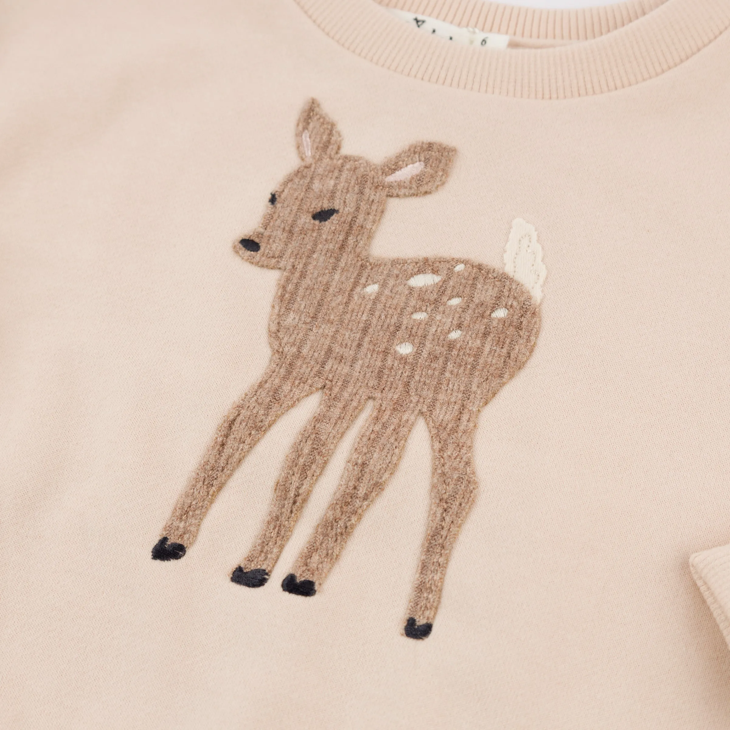 oh baby! Millie Slouch Sweatshirt - Deer Applique - Pale Pink