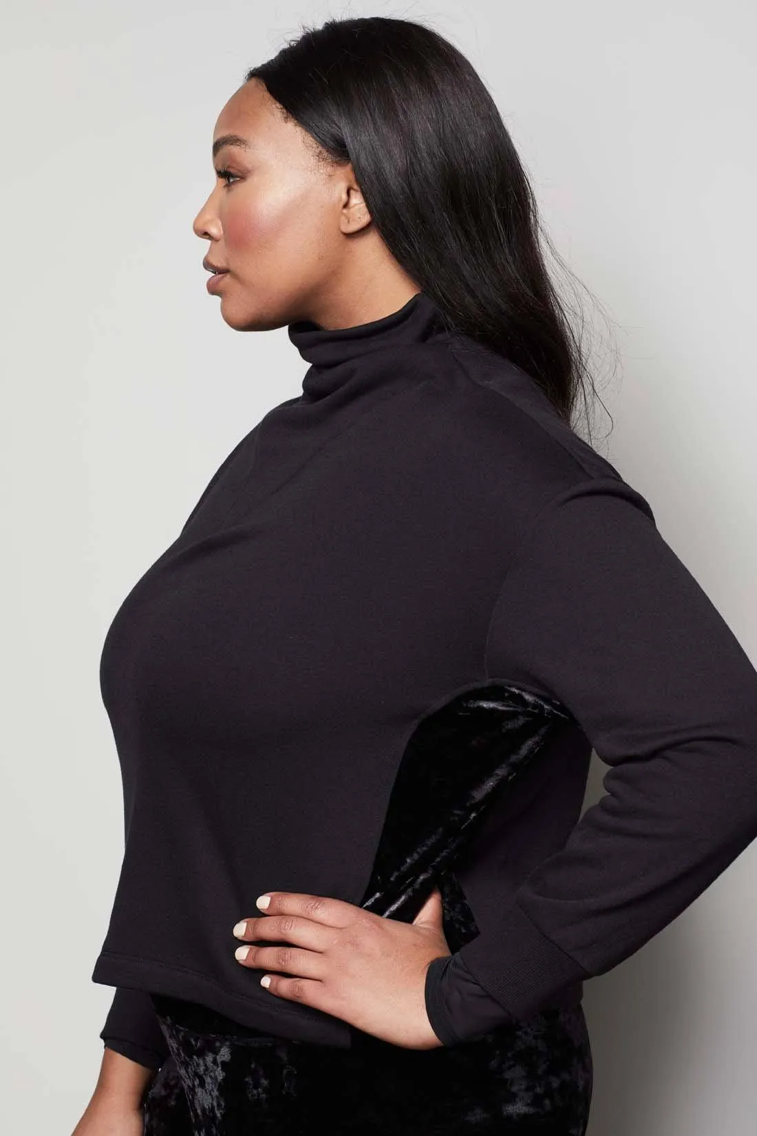 THE CRUSHING IT PULLOVER | BLACK001